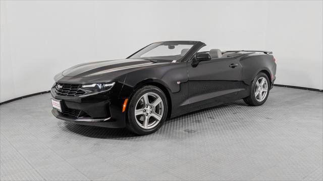 Used 2023 Chevrolet Camaro LT image 2