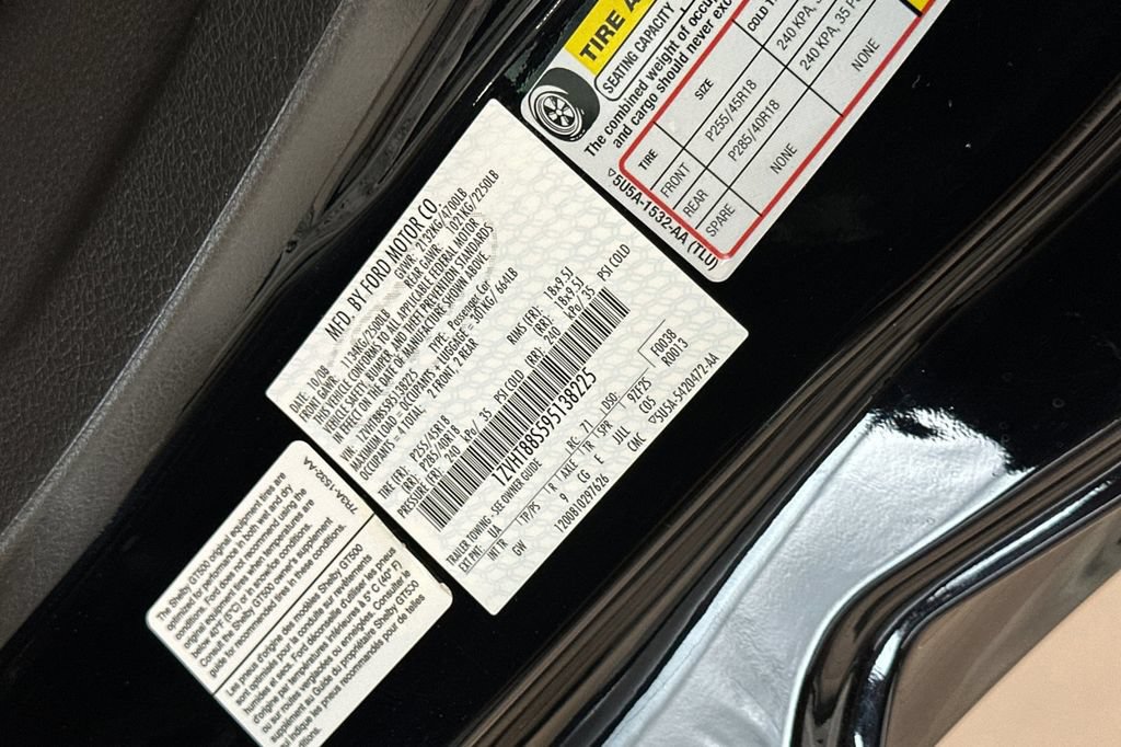 Used 2009 Ford Mustang Shelby GT500 RWD image 25