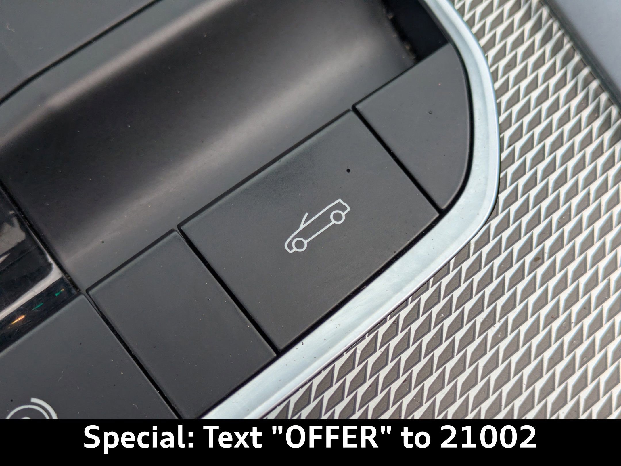 Used 2024 BMW Z4 sDrive30i w/ Shadowloine Package RWD image 18