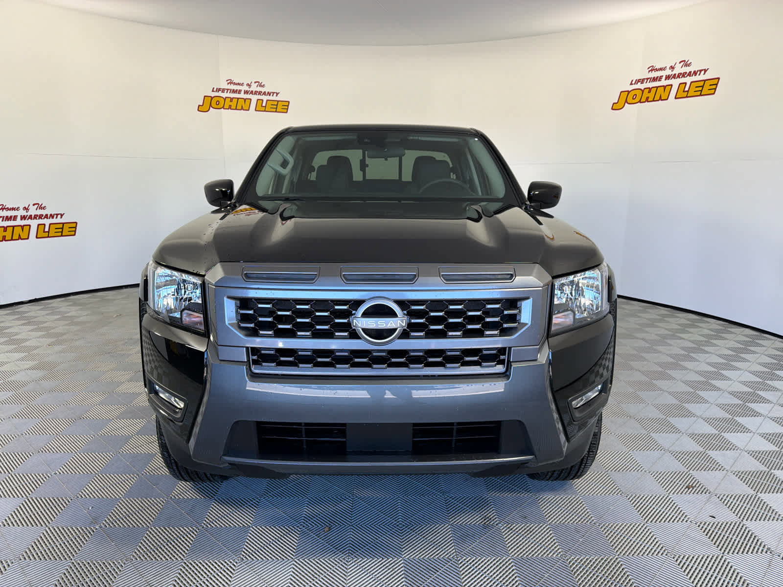 New 2025 Nissan Frontier SV w/ SV Convenience Package image 9