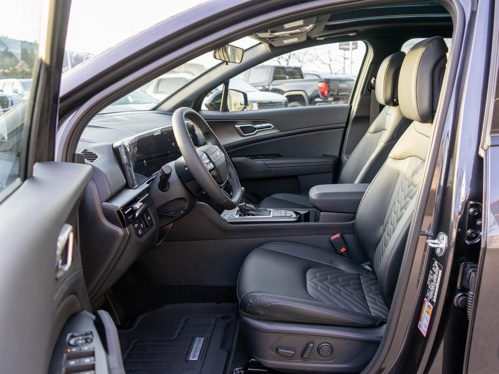 New 2026 Kia Sportage X-Line w/ X-Line Technology Package AWD/4WD image 11