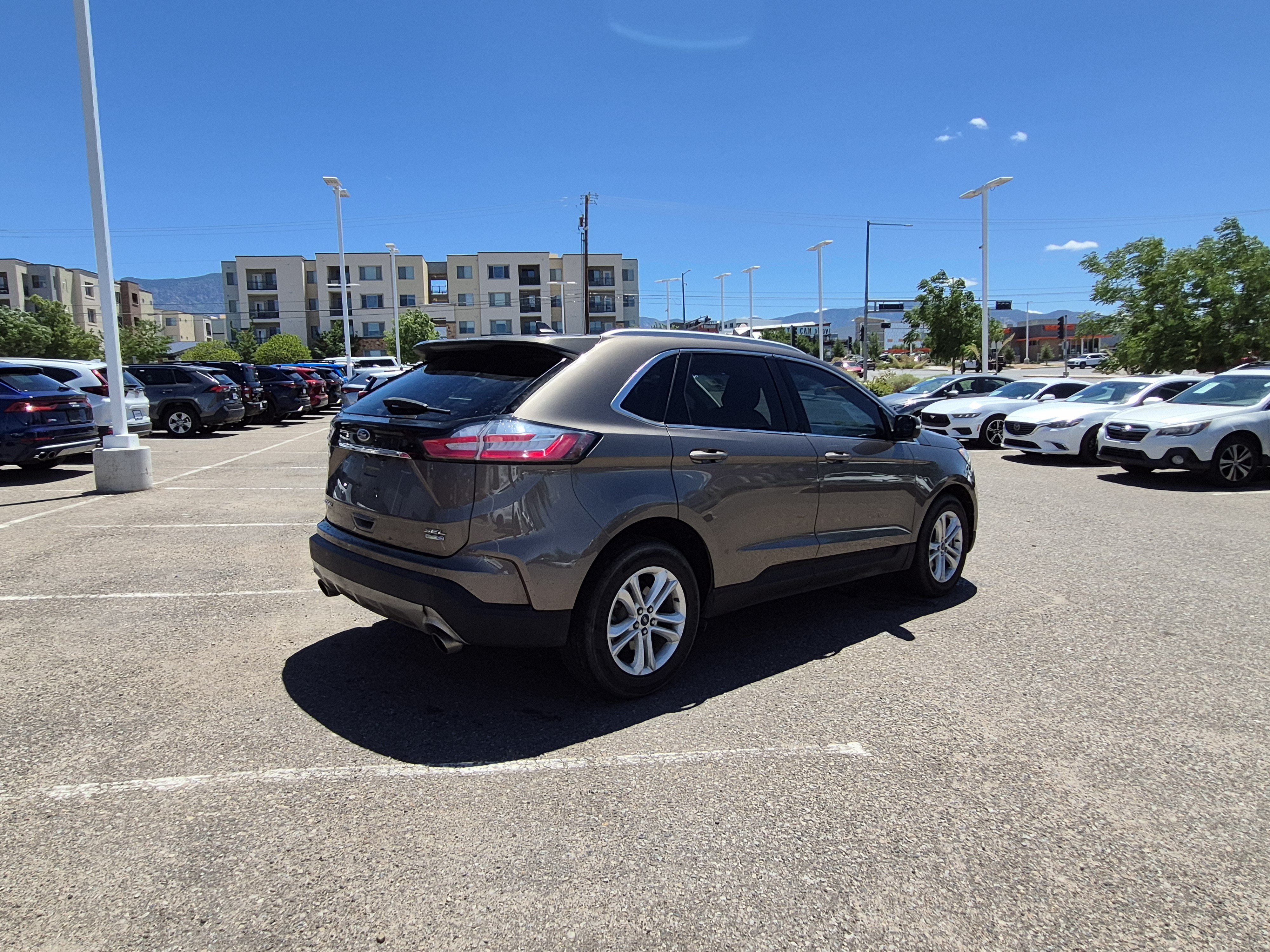 Used 2019 Ford Edge SEL w/ Equipment Group 201A AWD/4WD image 5