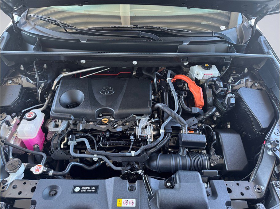 Used 2019 Toyota RAV4 XLE AWD/4WD image 8