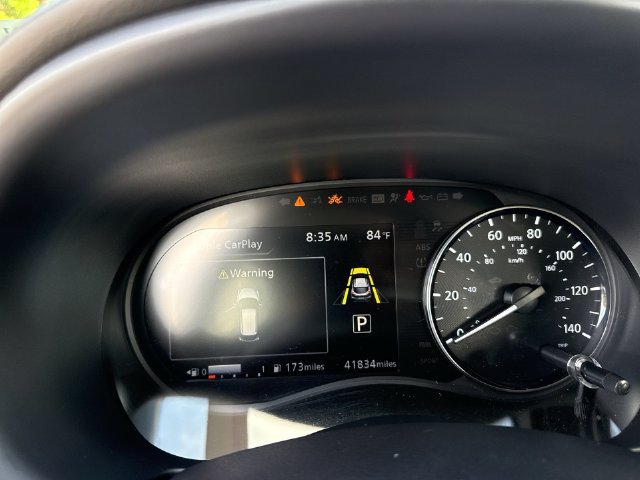 Used 2024 Nissan Kicks SR w/ SR Premium Package FWD image 15