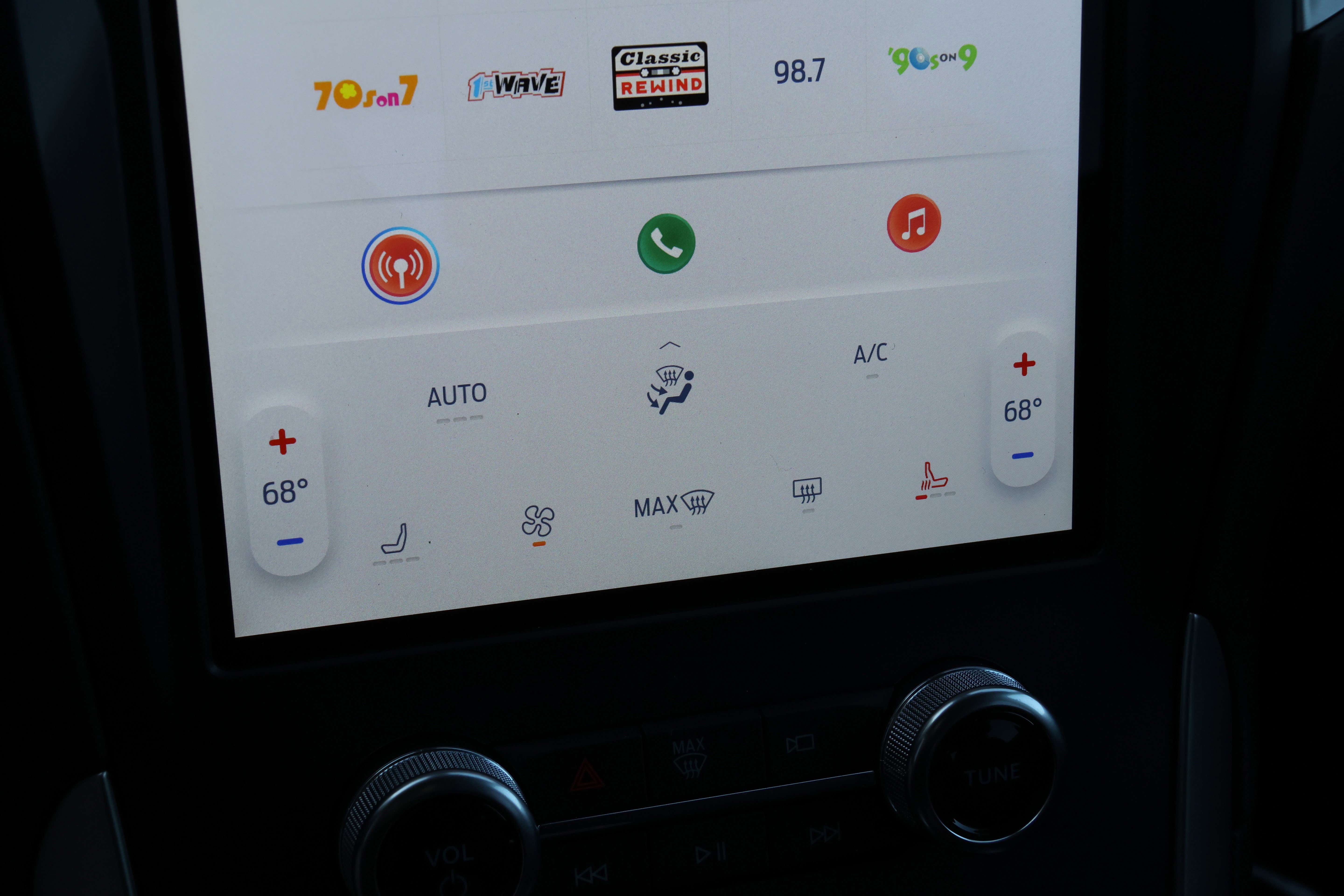 Used 2024 Ford Edge SEL w/ Convenience Package image 24