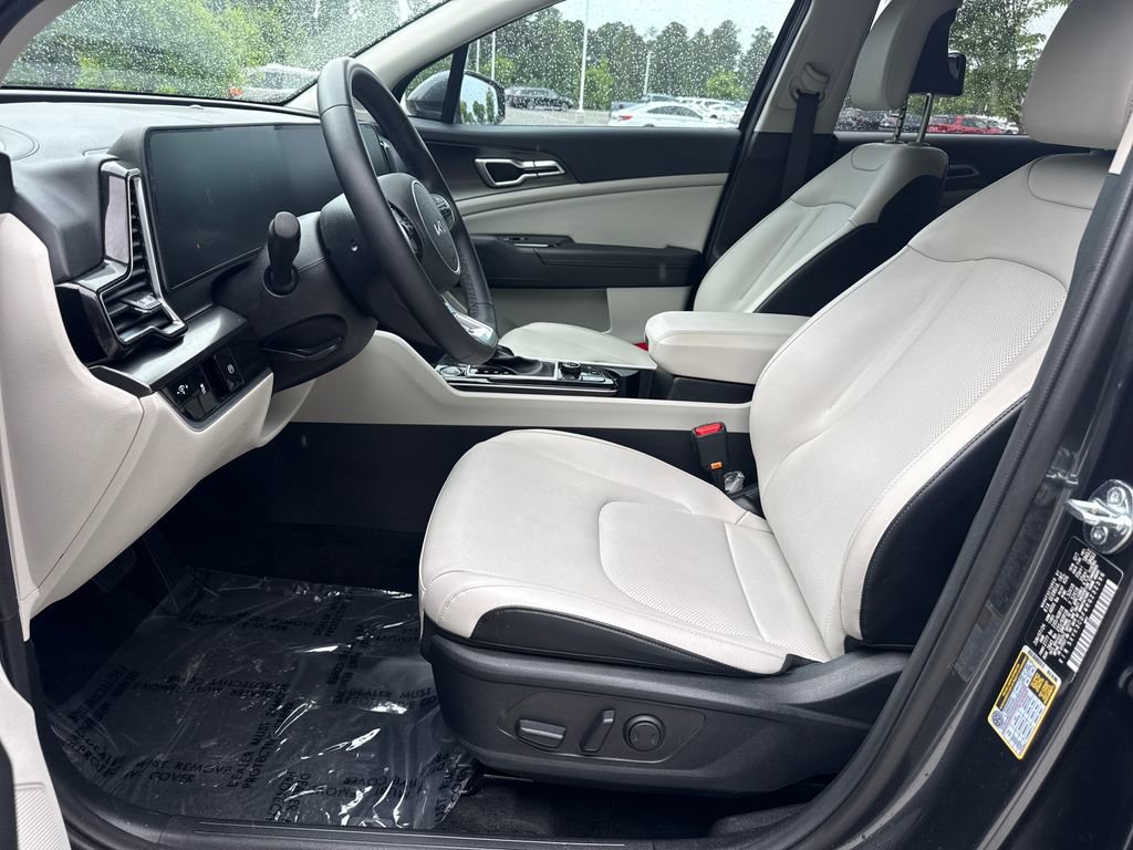 Used 2024 Kia Sportage EX AWD/4WD image 13