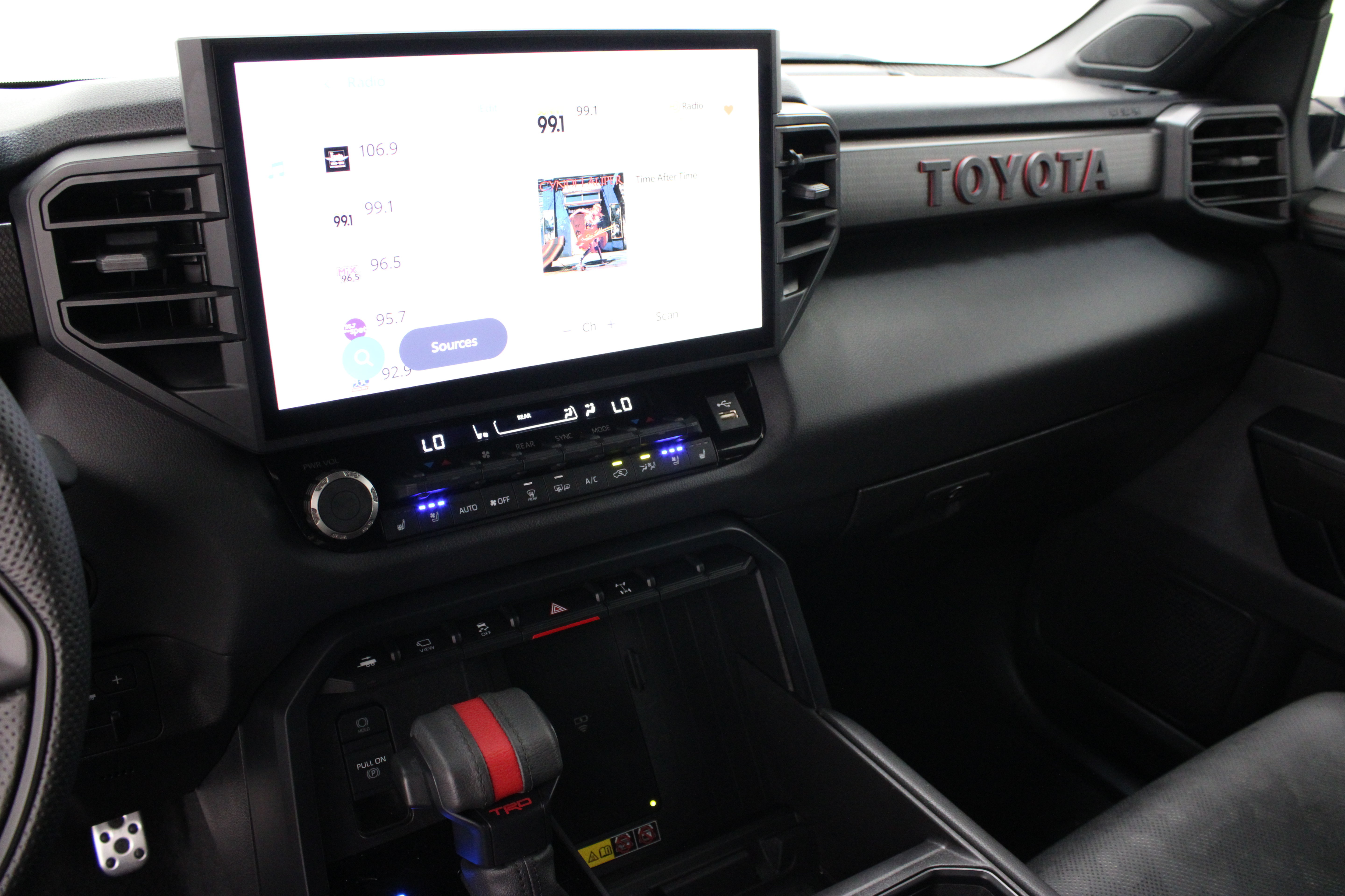 Used 2026 Toyota Sequoia TRD Pro AWD/4WD image 16
