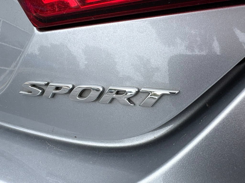 Used 2021 Honda Accord Sport image 4