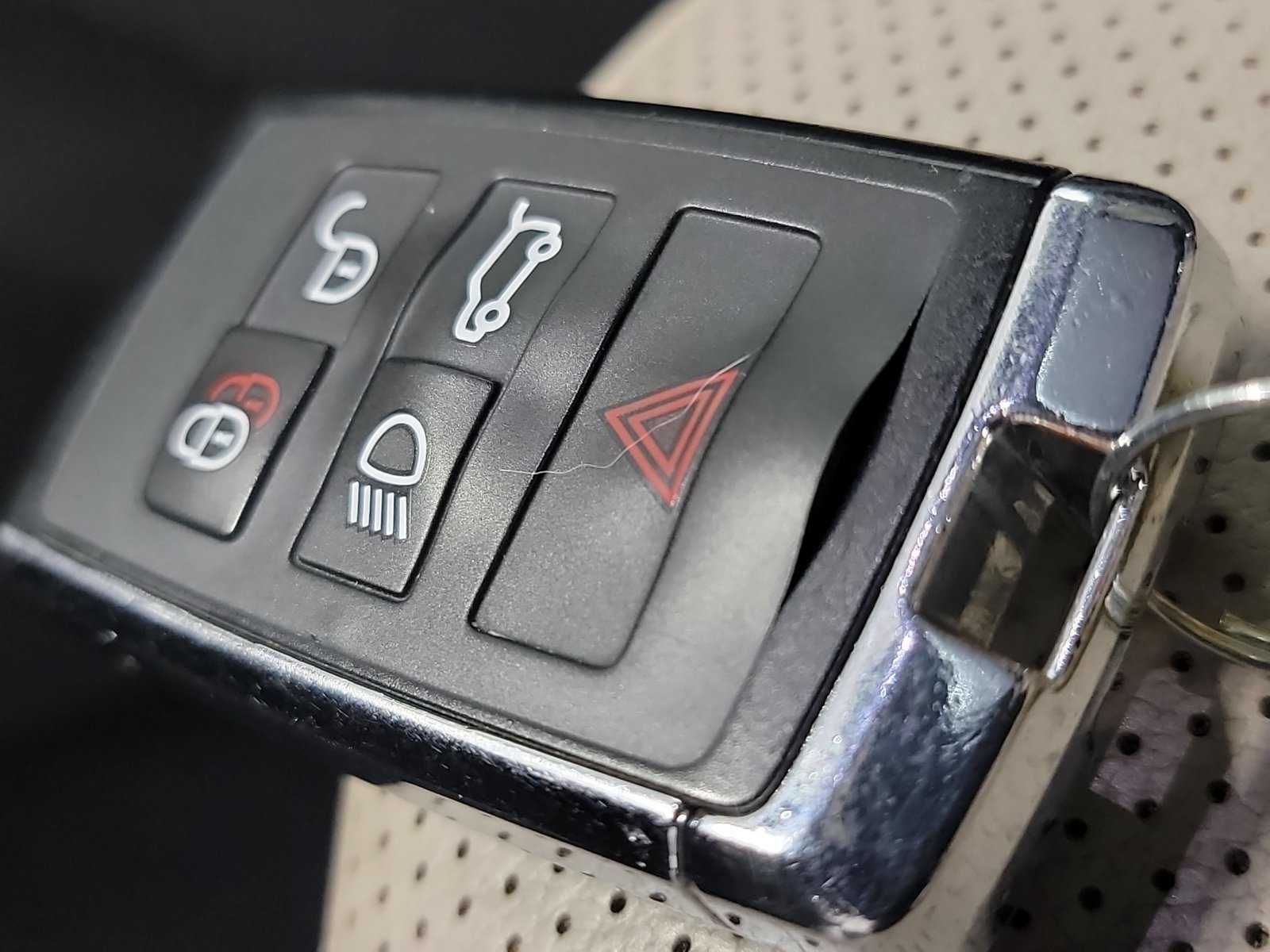 Used 2019 Land Rover Discovery HSE AWD/4WD image 32