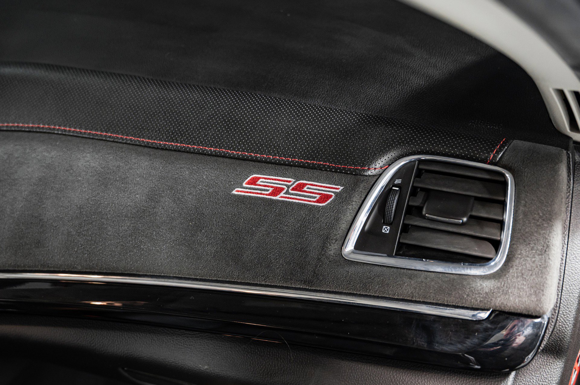 Used 2015 Chevrolet SS image 34