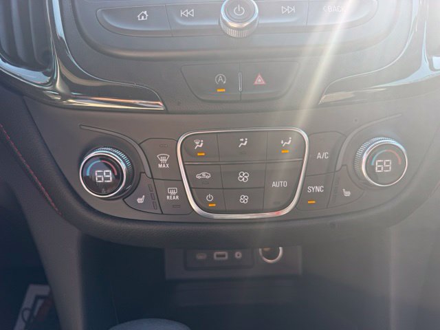 Certified 2022 Chevrolet Equinox RS w/ Infotainment Package FWD image 21