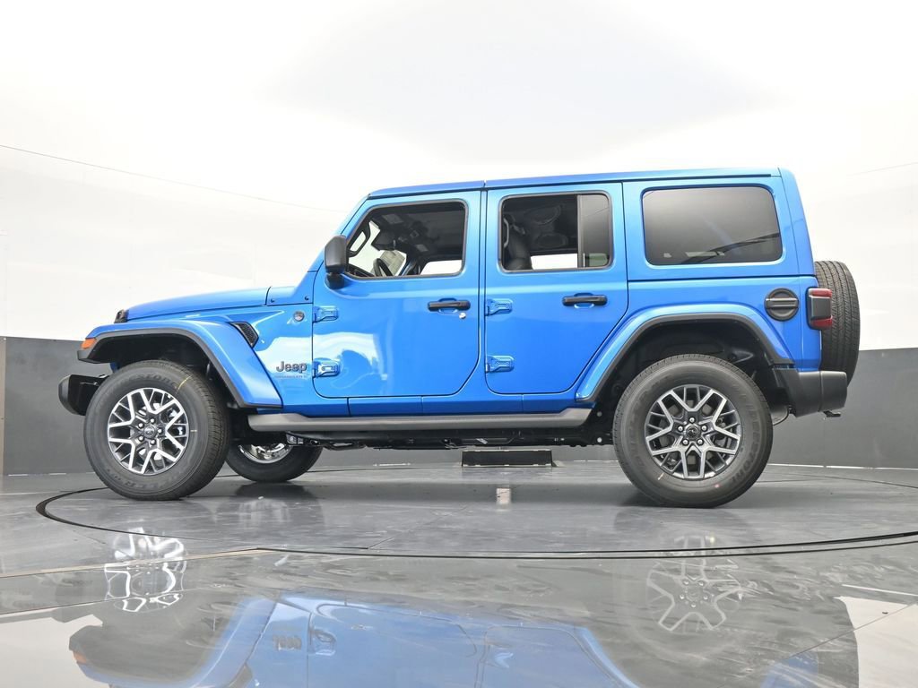 Used 2025 Jeep Wrangler Unlimited Sahara AWD/4WD image 56