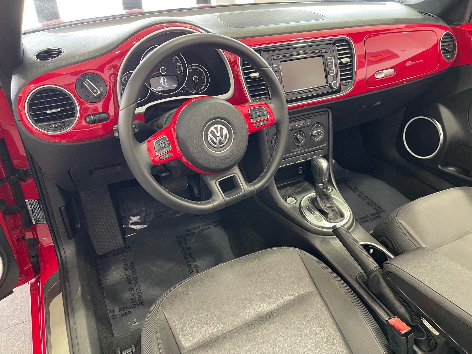 Used 2014 Volkswagen Beetle 1.8T FWD image 25