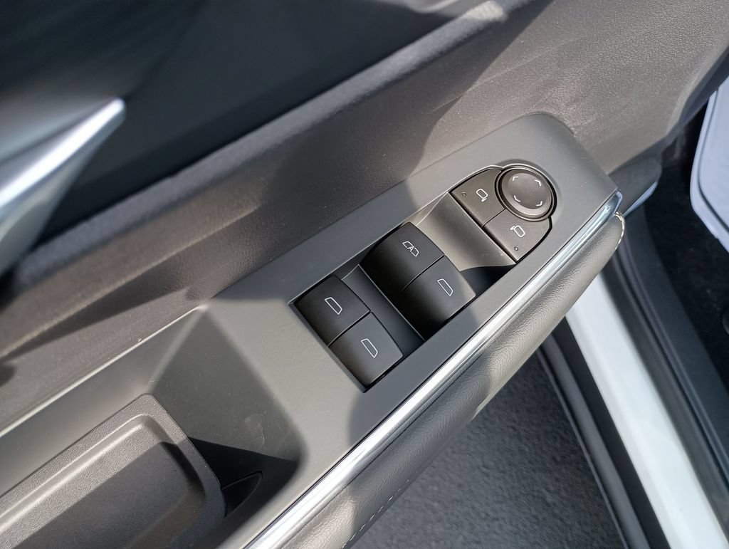 New 2026 GMC Acadia Elevation w/ Elevation Premium Package FWD image 19