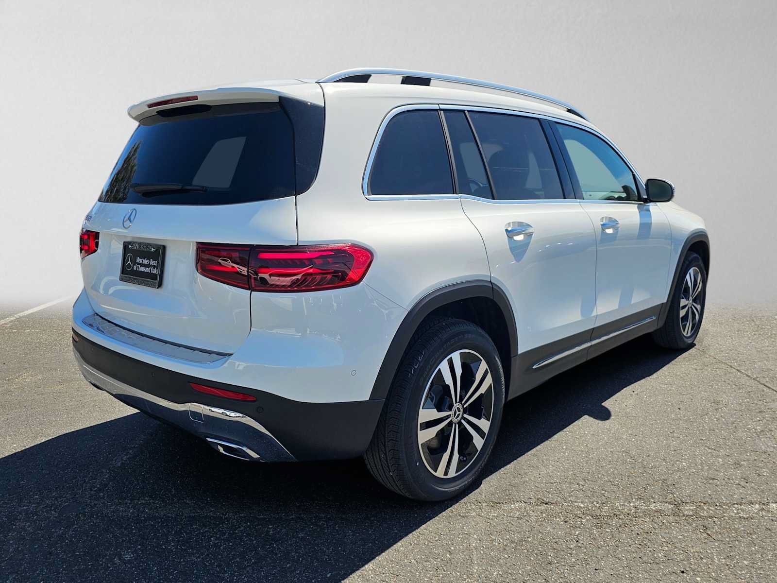New 2026 Mercedes-Benz GLB 250 image 3