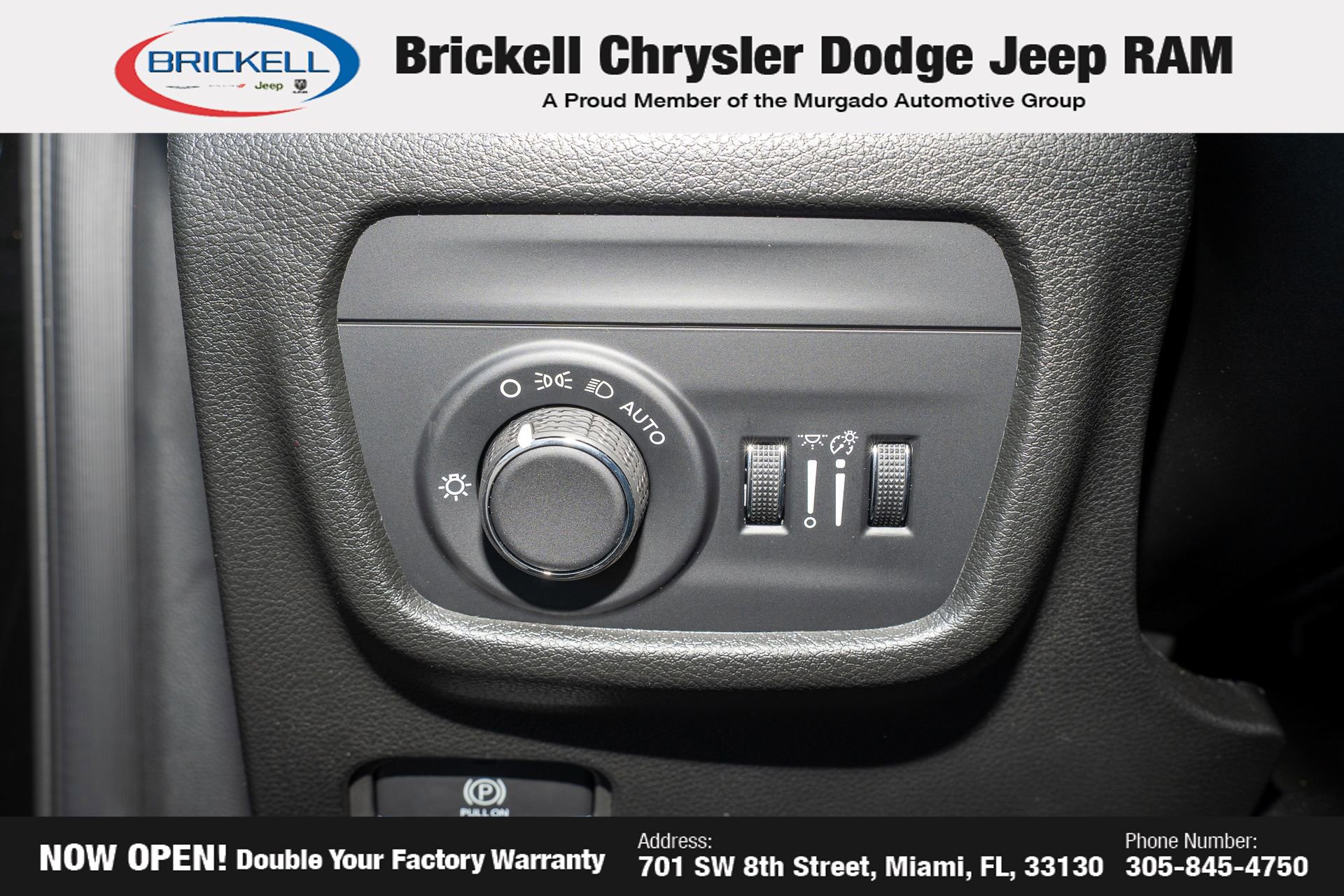 New 2025 Jeep Grand Cherokee L Laredo image 32