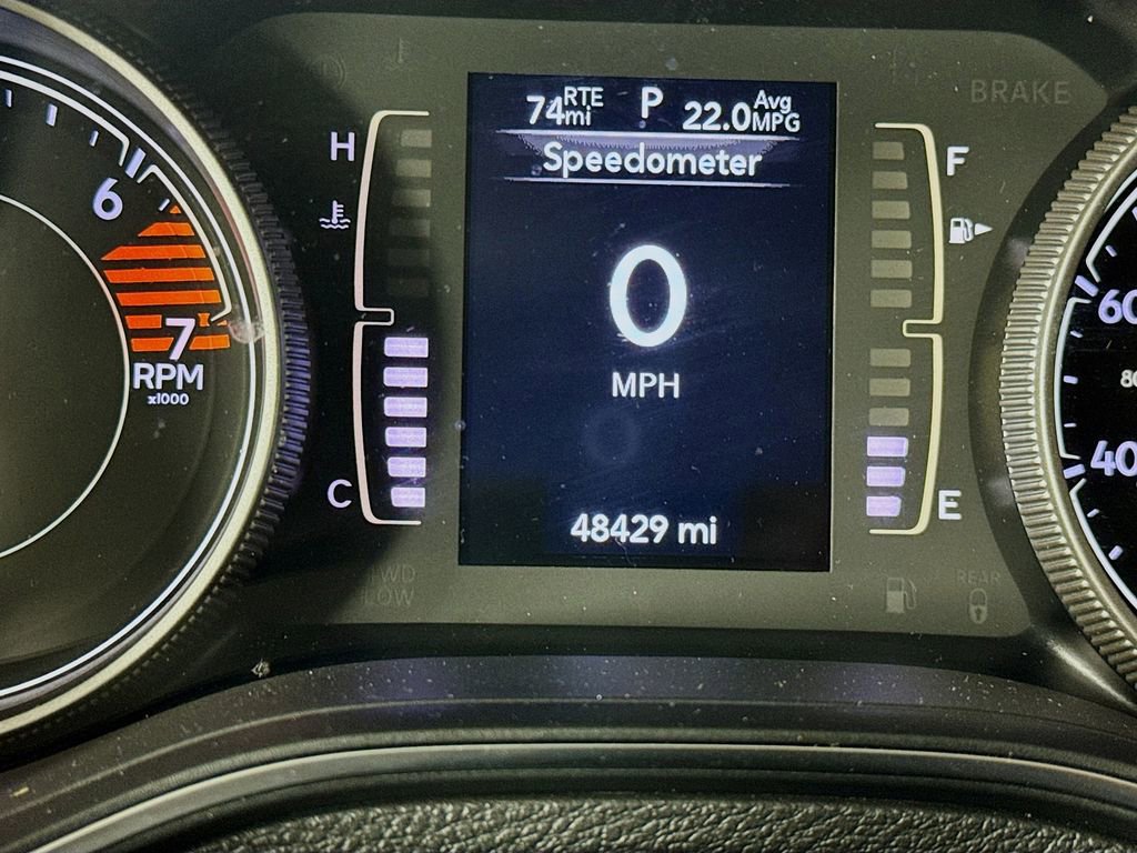 Used 2019 Jeep Cherokee Latitude w/ Popular Appearance Group FWD image 14
