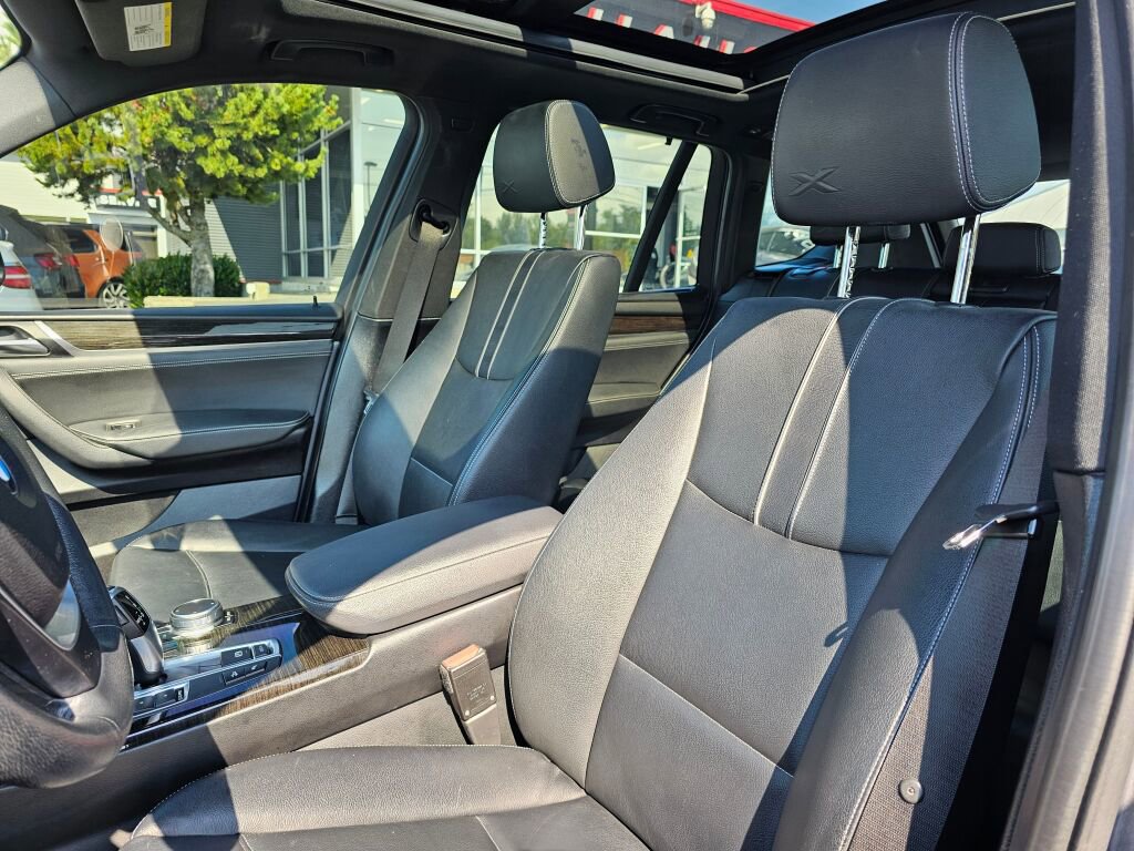 Used 2017 BMW X3 xDrive28i image 23