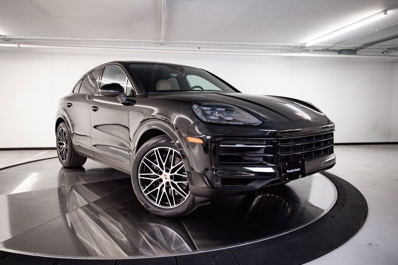 Certified 2024 Porsche Cayenne Coupe image 9