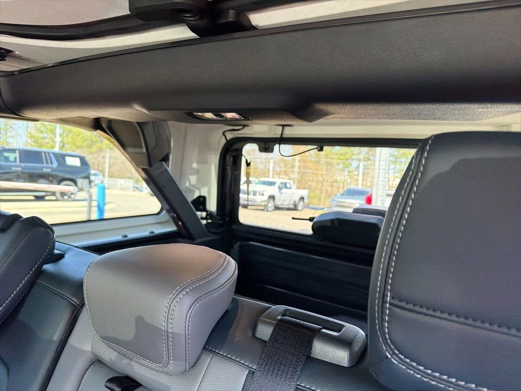 Used 2024 Ford Bronco Outer Banks image 11