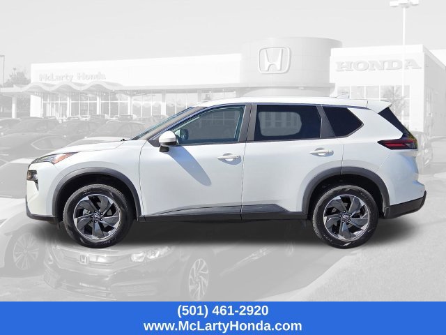 Used 2025 Nissan Rogue SV AWD/4WD image 2