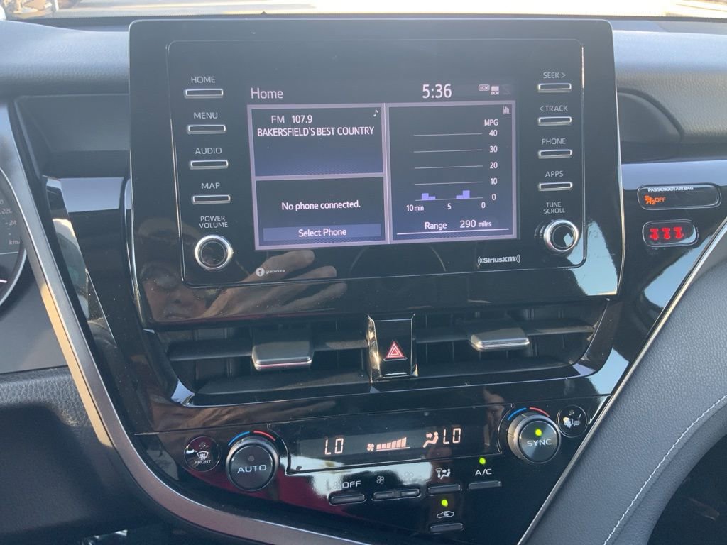 Used 2024 Toyota Camry SE w/ Cold Weather Package image 17