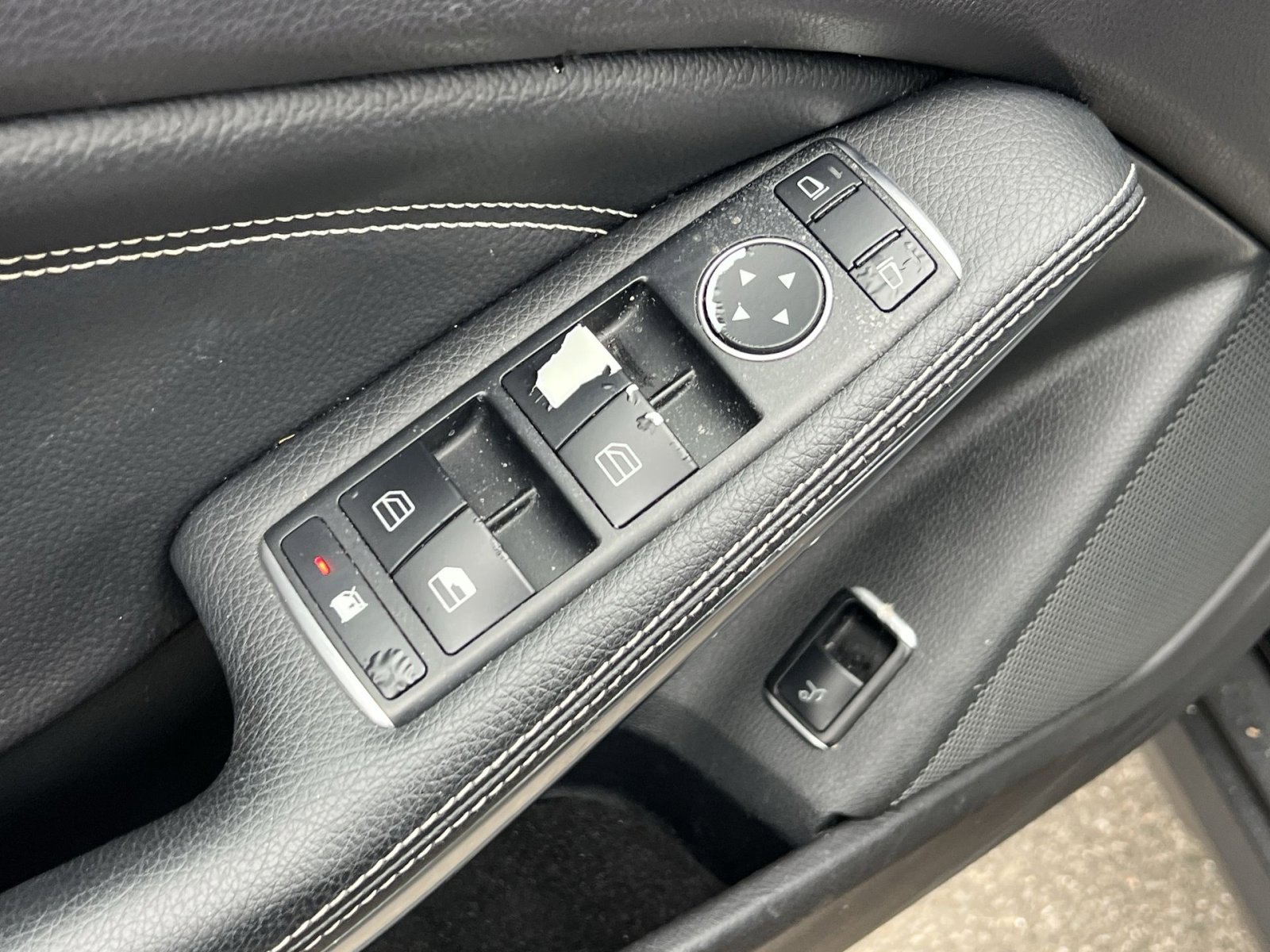 Used 2015 Mercedes-Benz GLA 250 image 16