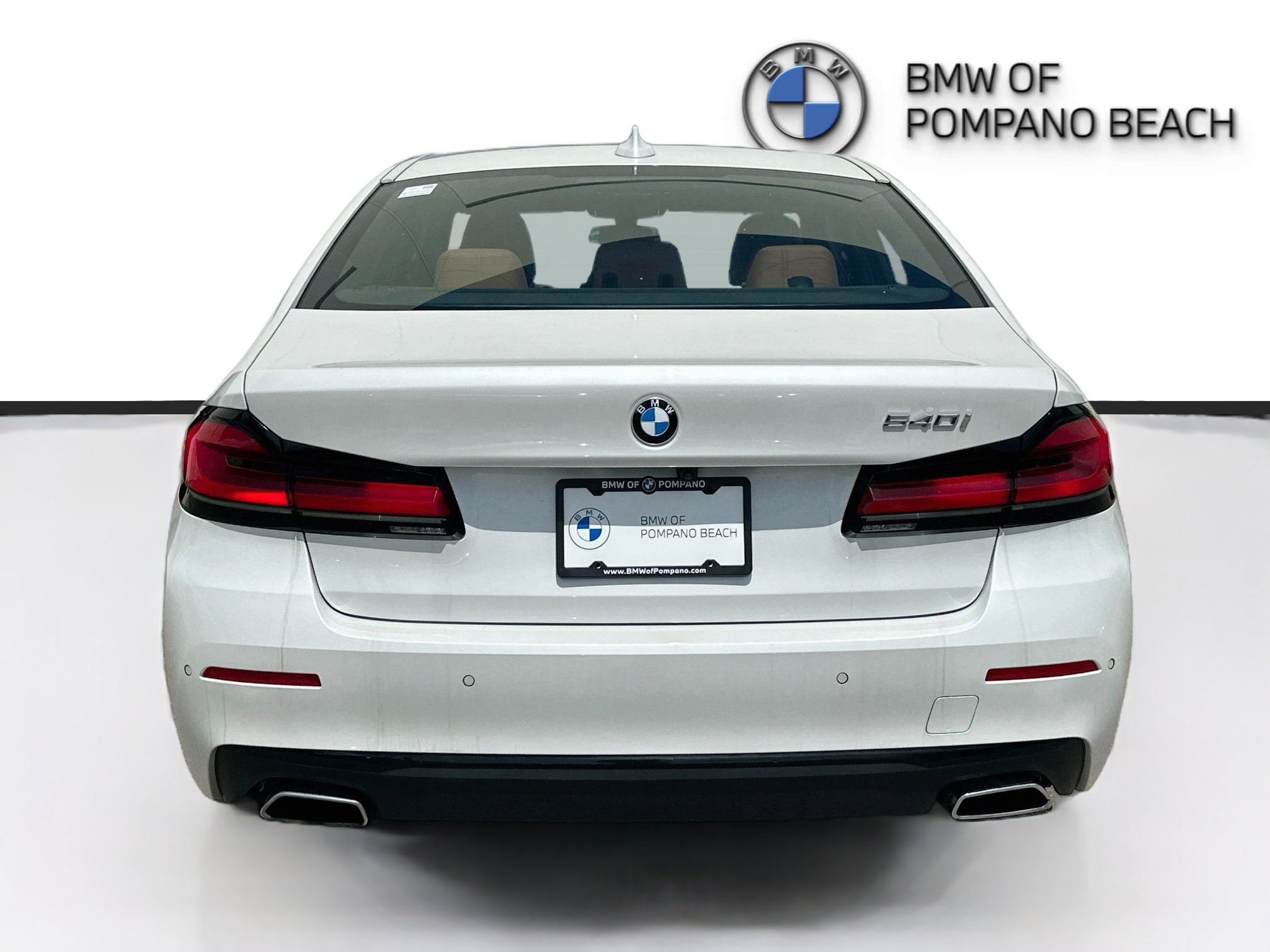 Used 2023 BMW 540i w/ Executive Package RWD image 6