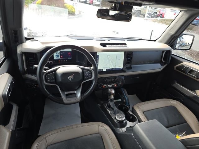 Used 2023 Ford Bronco Wildtrak image 11