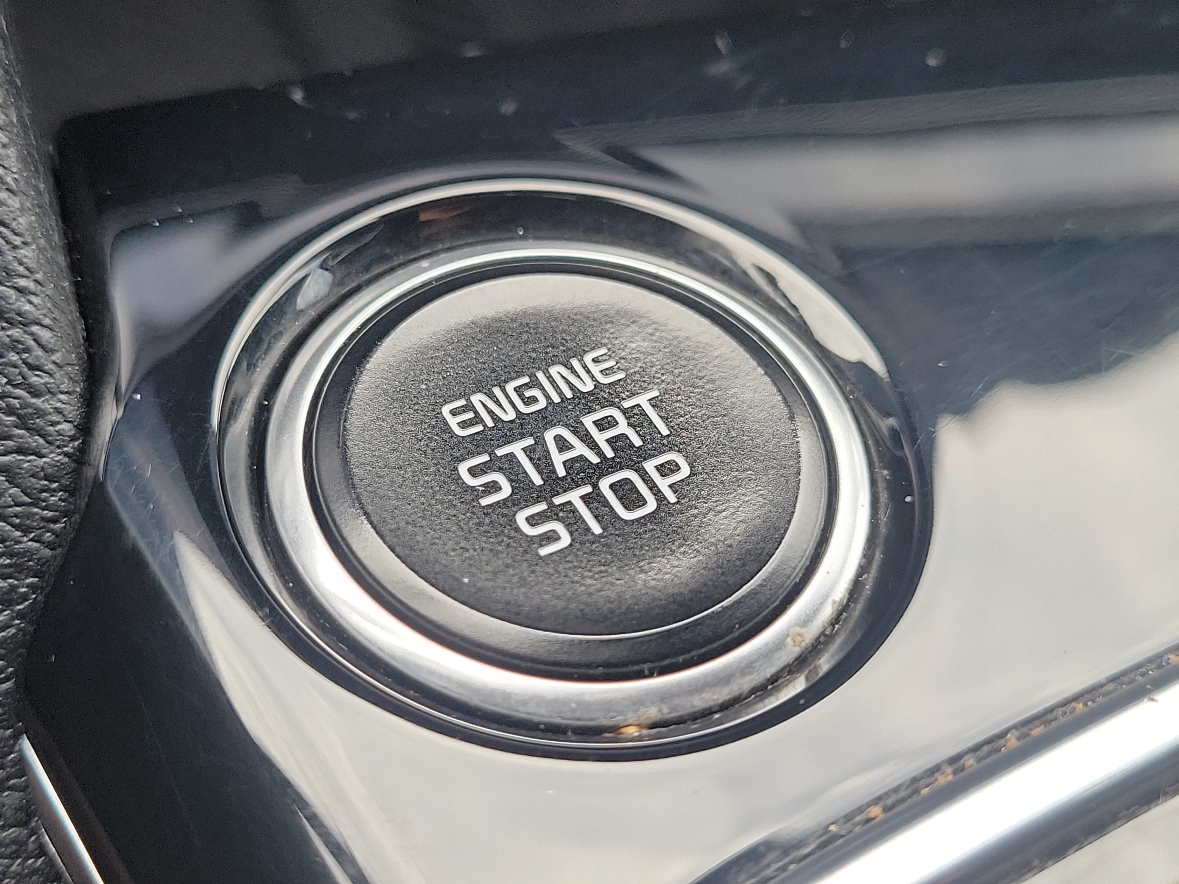 Used 2023 Kia Sportage EX FWD image 32