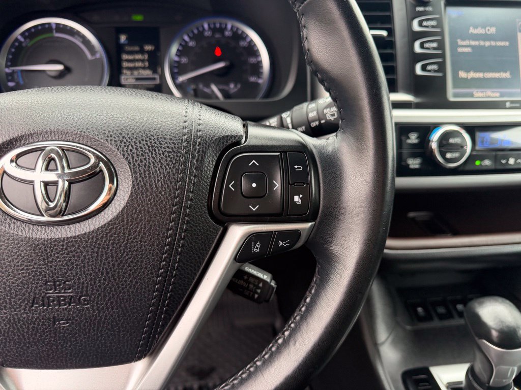 Used 2019 Toyota Highlander XLE AWD/4WD image 19