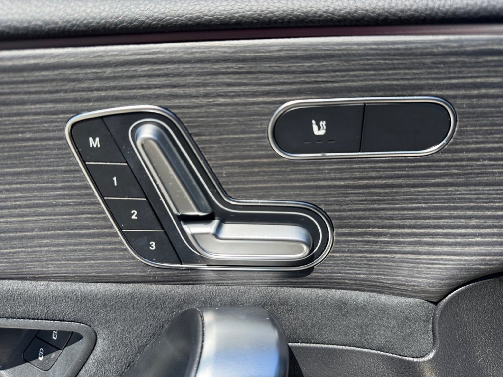 Used 2023 Mercedes-Benz CLA 250 4MATIC image 11