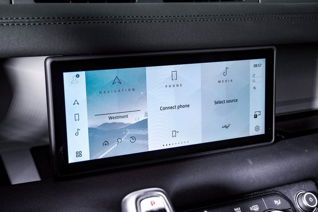 Used 2024 Land Rover Defender 110 S image 26