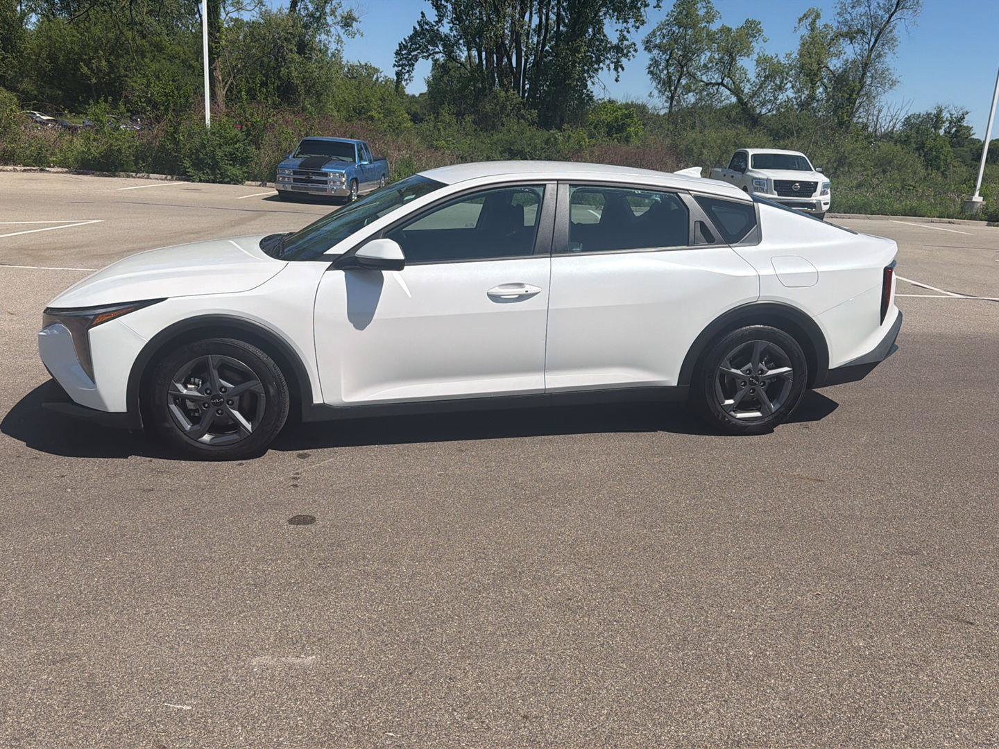 Used 2025 Kia K4 FWD image 2