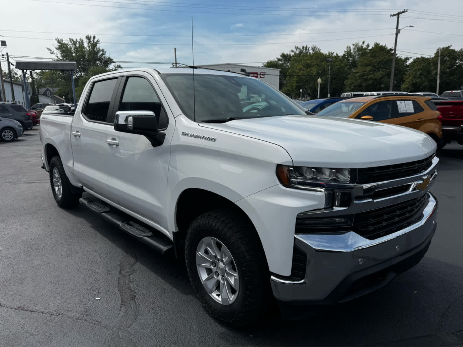 Used 2021 Chevrolet Silverado 1500 LT w/ Safety Package II AWD/4WD image 5
