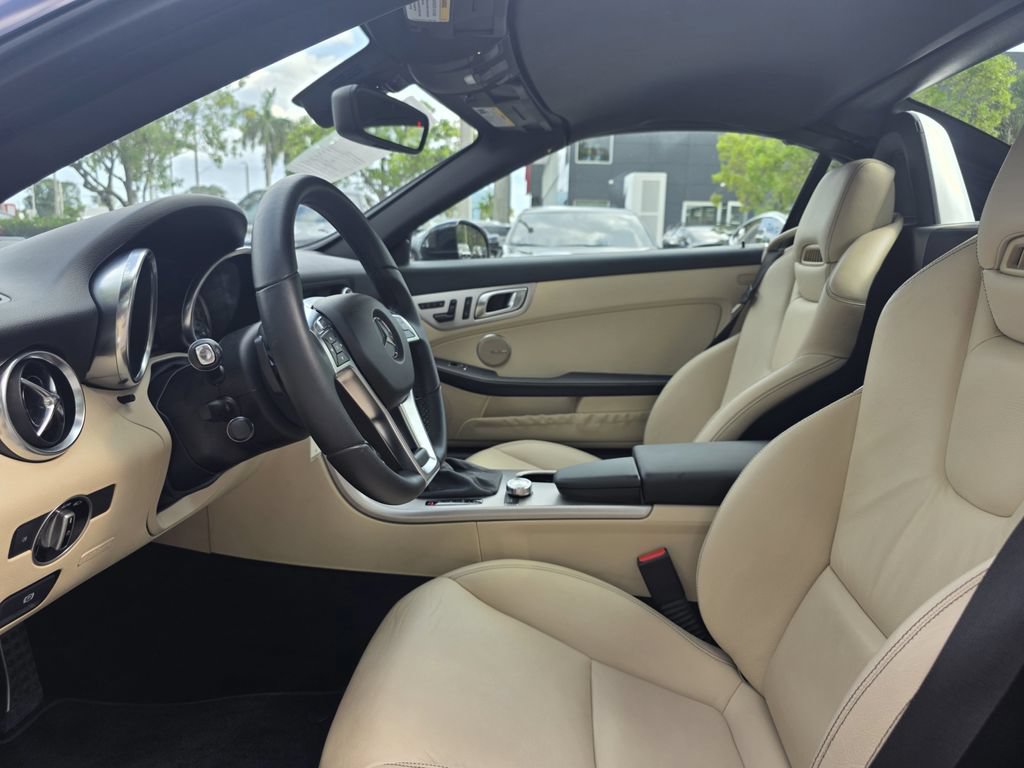 Used 2013 Mercedes-Benz SLK 250 image 18