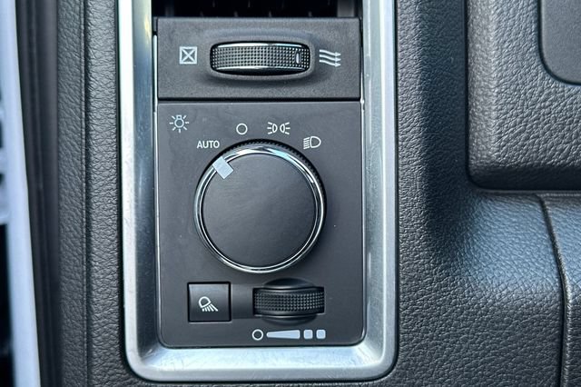 Used 2024 RAM 1500 Warlock RWD image 29