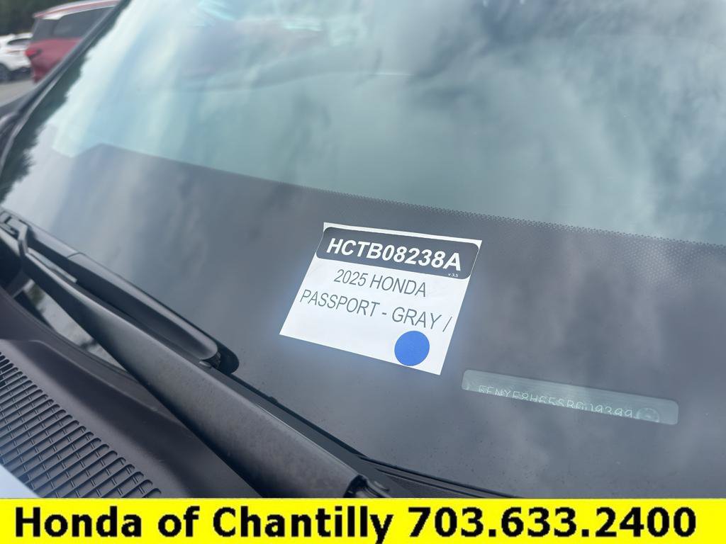 Certified 2025 Honda Passport TrailSport image 38