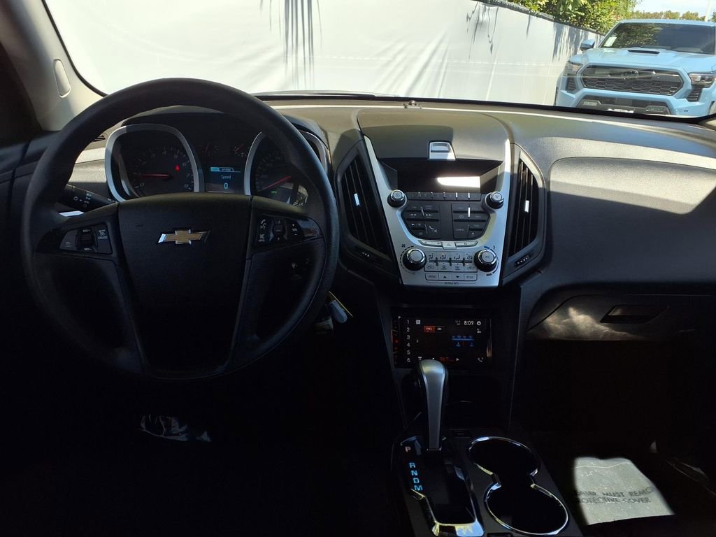 Used 2015 Chevrolet Equinox LS FWD image 18