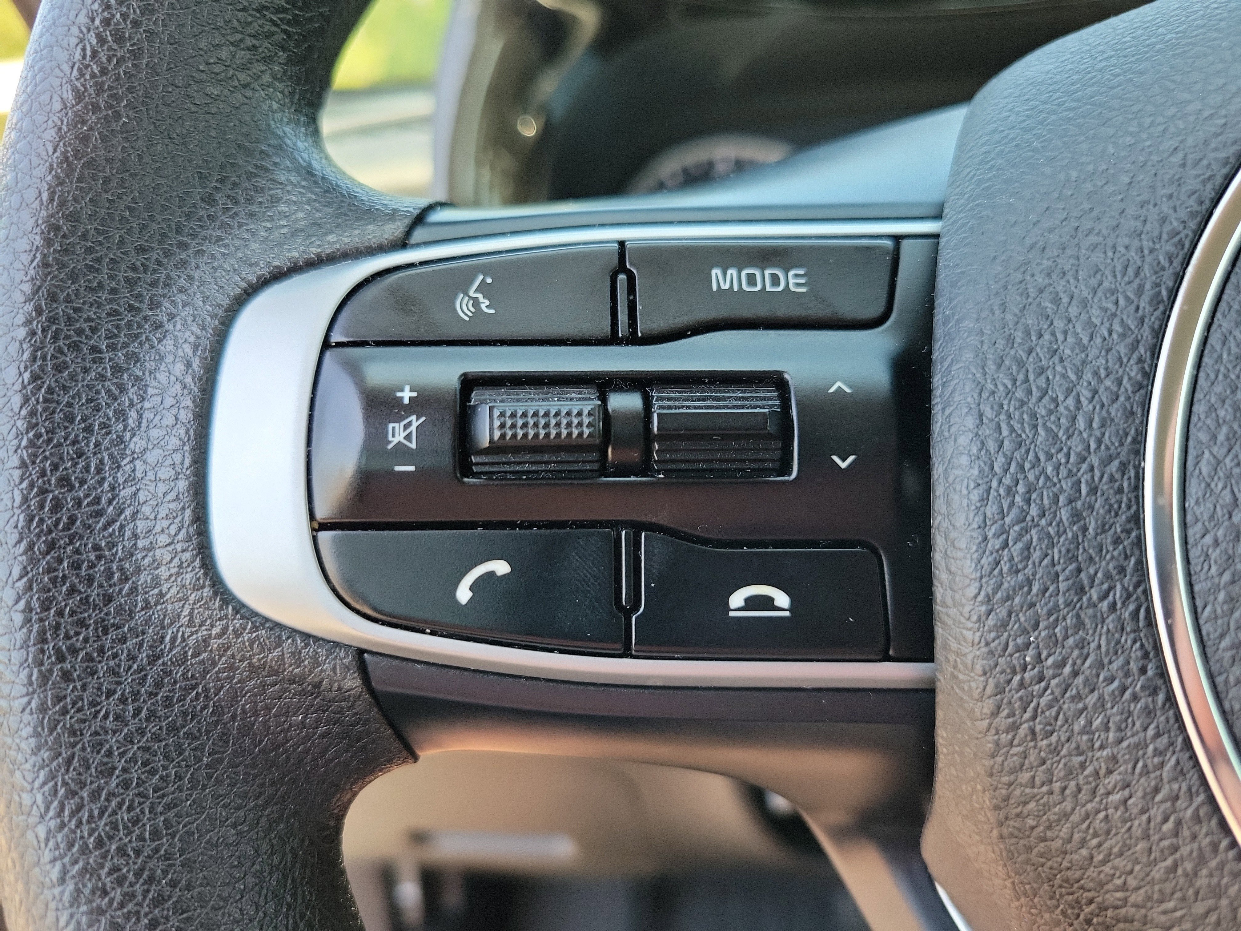 Used 2023 Kia K5 LXS image 14