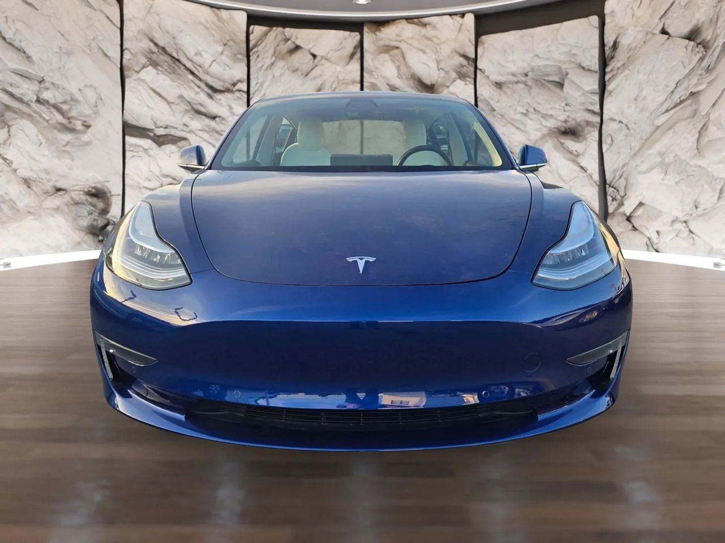 Used 2020 Tesla Model 3 Performance image 2