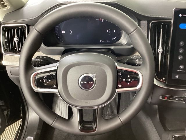 New 2026 Volvo XC90 B6 Ultra w/ Protection Package image 28