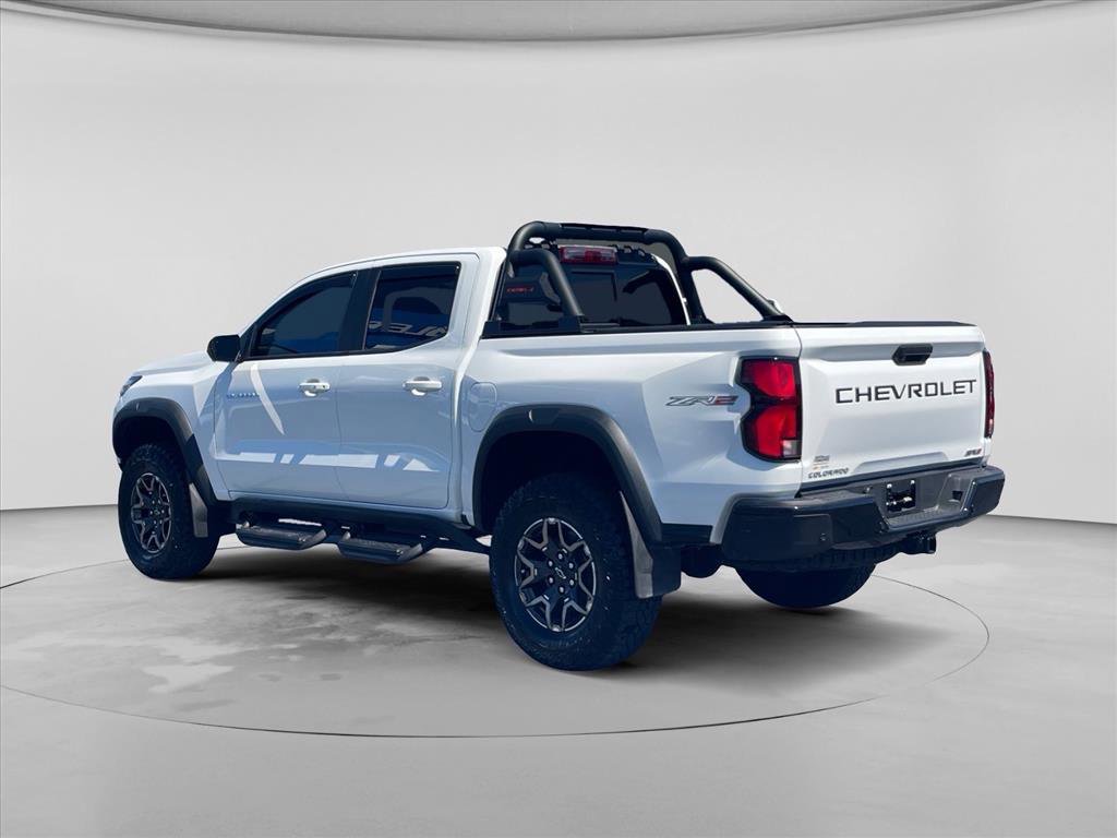 Used 2024 Chevrolet Colorado ZR2 w/ Technology Package AWD/4WD image 5
