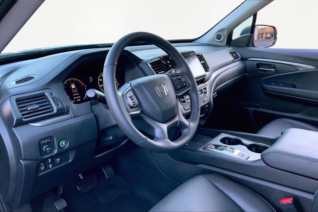 Used 2025 Honda Ridgeline RTL image 12