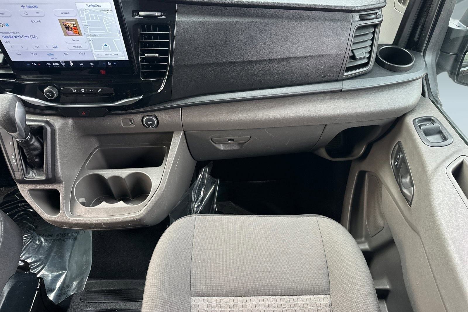 Used 2023 Ford Transit 350 XLT image 29