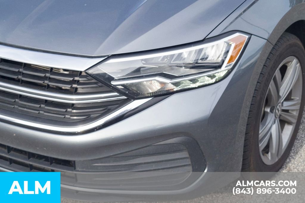 Used 2024 Volkswagen Jetta SE image 11