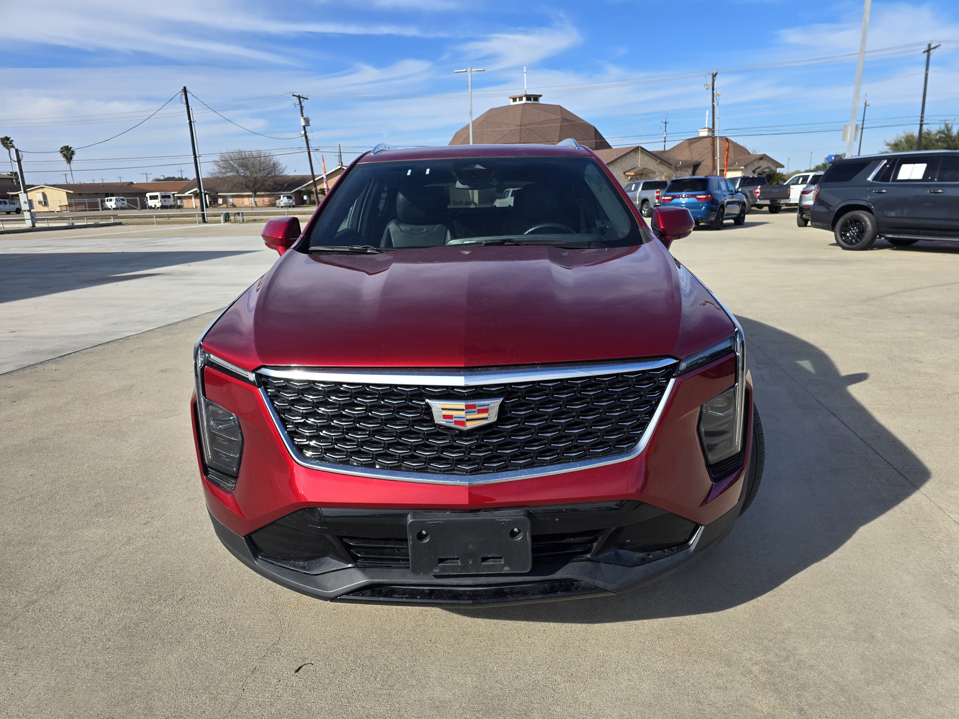 Used 2024 Cadillac XT4 Premium Luxury image 8