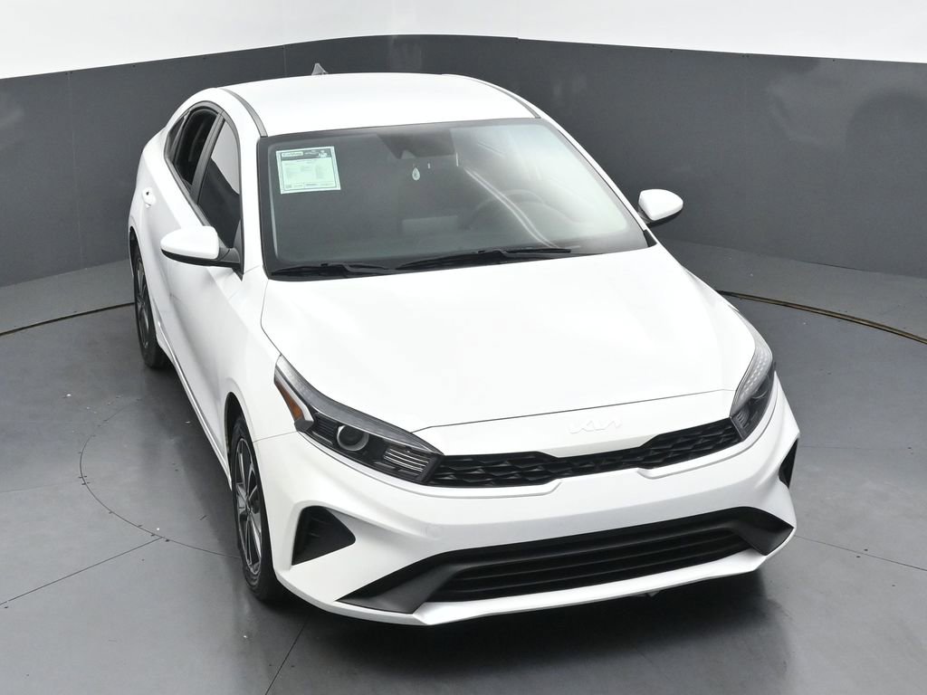 Used 2022 Kia Forte LXS image 40