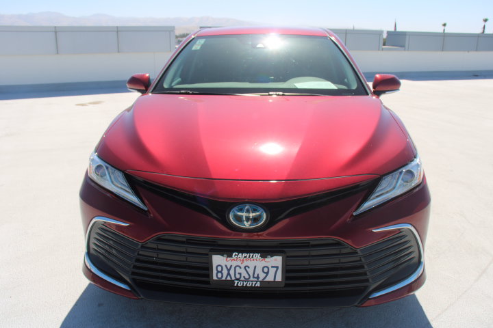 Certified 2021 Toyota Camry XLE FWD image 7