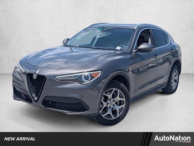 Used 2019 Alfa Romeo Stelvio RWD image 1